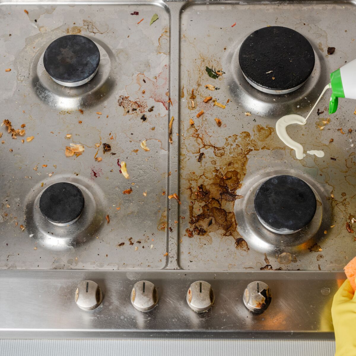 Comment nettoyer une plaque de cuisson à gaz naturellement ? - Pleine vie