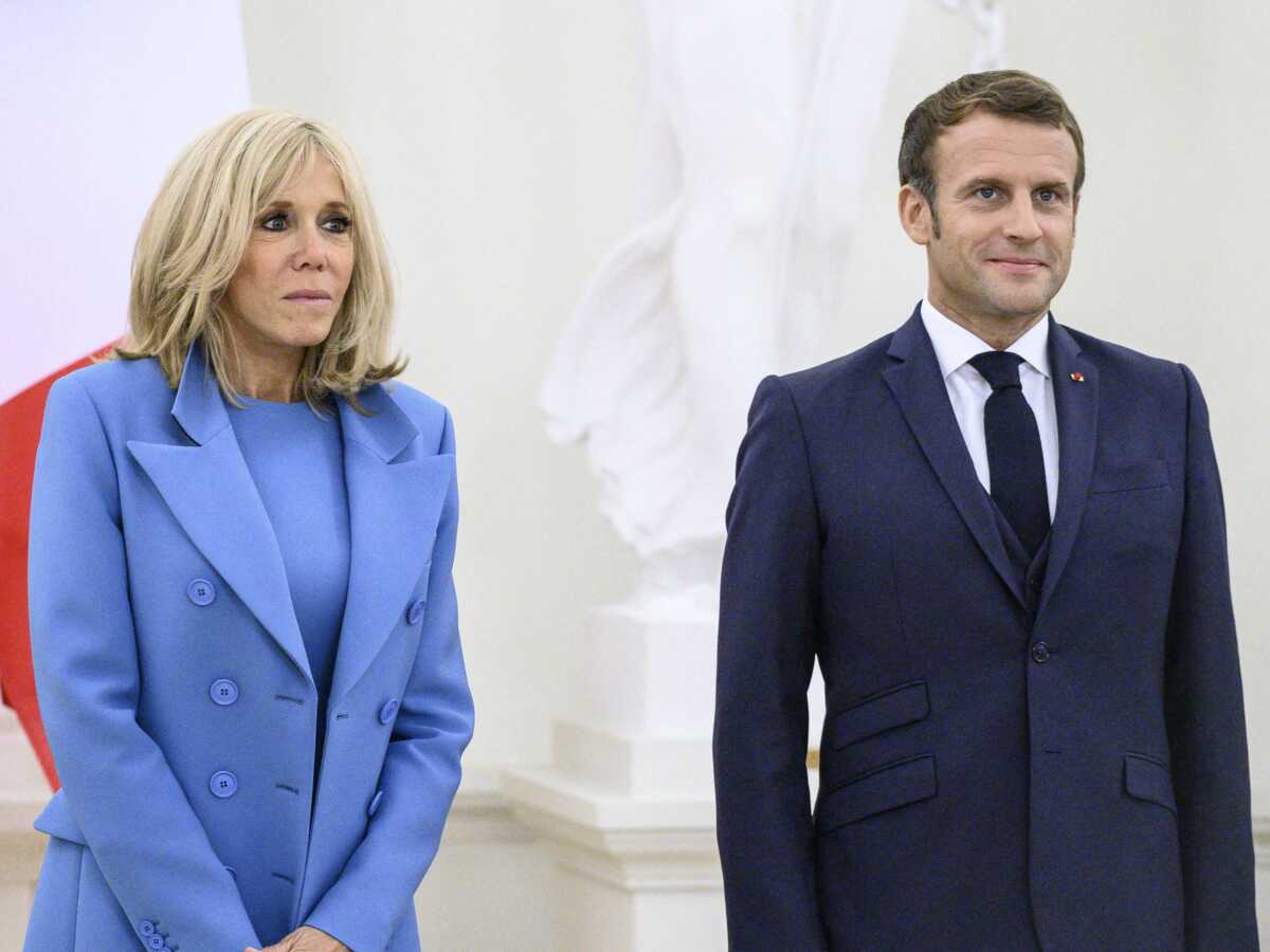 Coronavirus : ces concessions d’Emmanuel et Brigitte Macron pour la galette des rois de l’Elysée