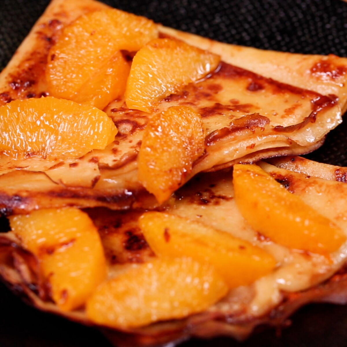 La Vraie Recette Des Crepes Suzette De Cyril Lignac Femme Actuelle Le Mag