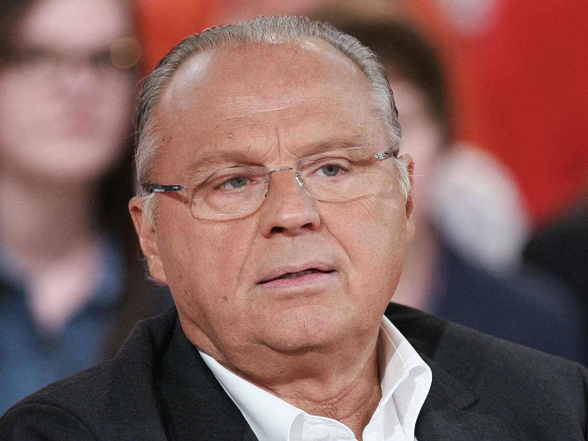 Gérard Louvin accusé de complicité d'inceste : son message énigmatique