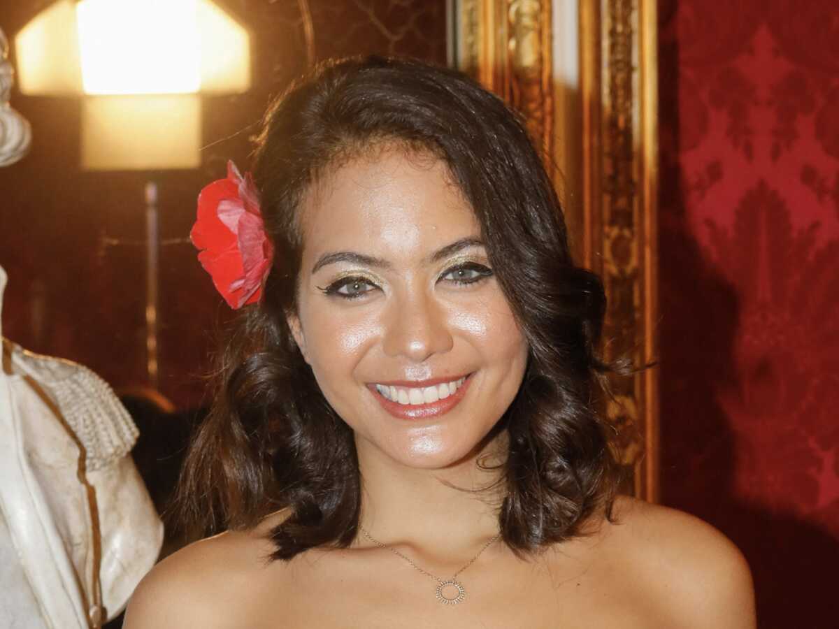 Vaimalama Chaves, amoureuse, s’offre une soirée très romantique avec son chéri