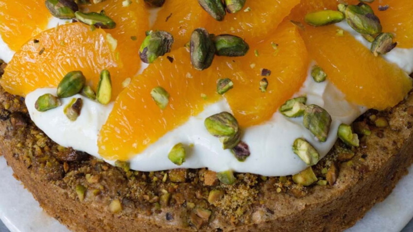 Cake Aux Pistaches Au Yaourt Et Aux Agrumes D Hiver Decouvrez Les Recettes De Cuisine De Femme Actuelle Le Mag