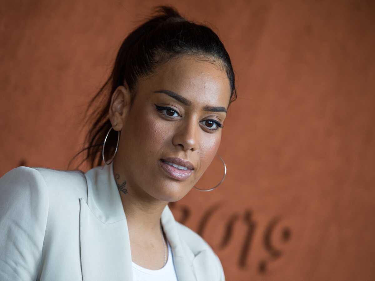 The Voice : Amel Bent brille dans une tenue Thierry Mugler au prix astronomique