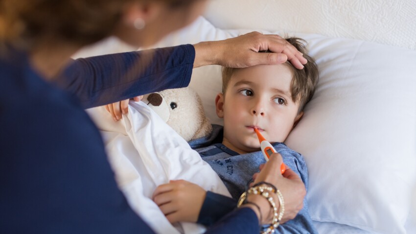 Fievre Douleurs Chute Quand Faut Il Emmener Son Enfant Aux Urgences Femme Actuelle Le Mag