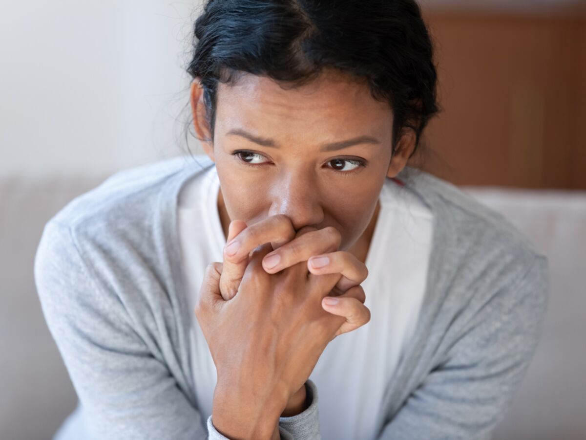 Anxiété chronique : symptômes, causes et traitements