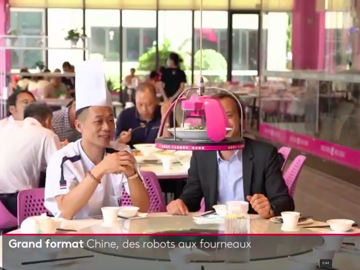 VIDEO - Un restaurant tenu uniquement par des robots : les images bluffantes des plats cuisinés