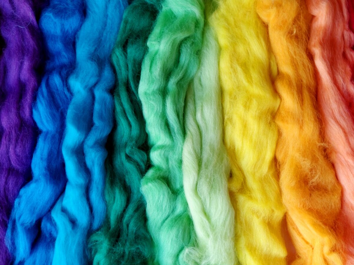 Nos super astuces pour teindre la laine sans l'abîmer : Femme