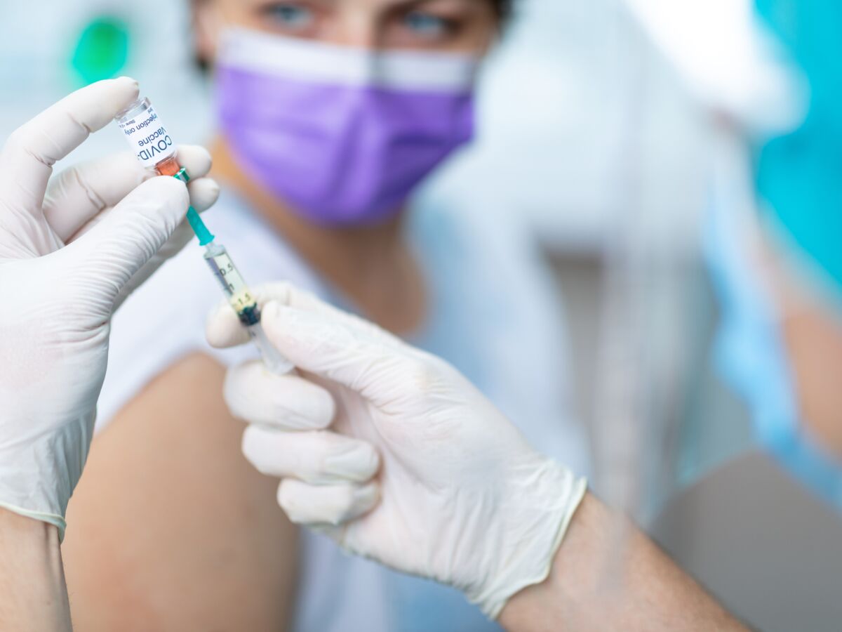 Vaccin contre le Covid : les personnes atteintes de cancer moins bien protégées ?