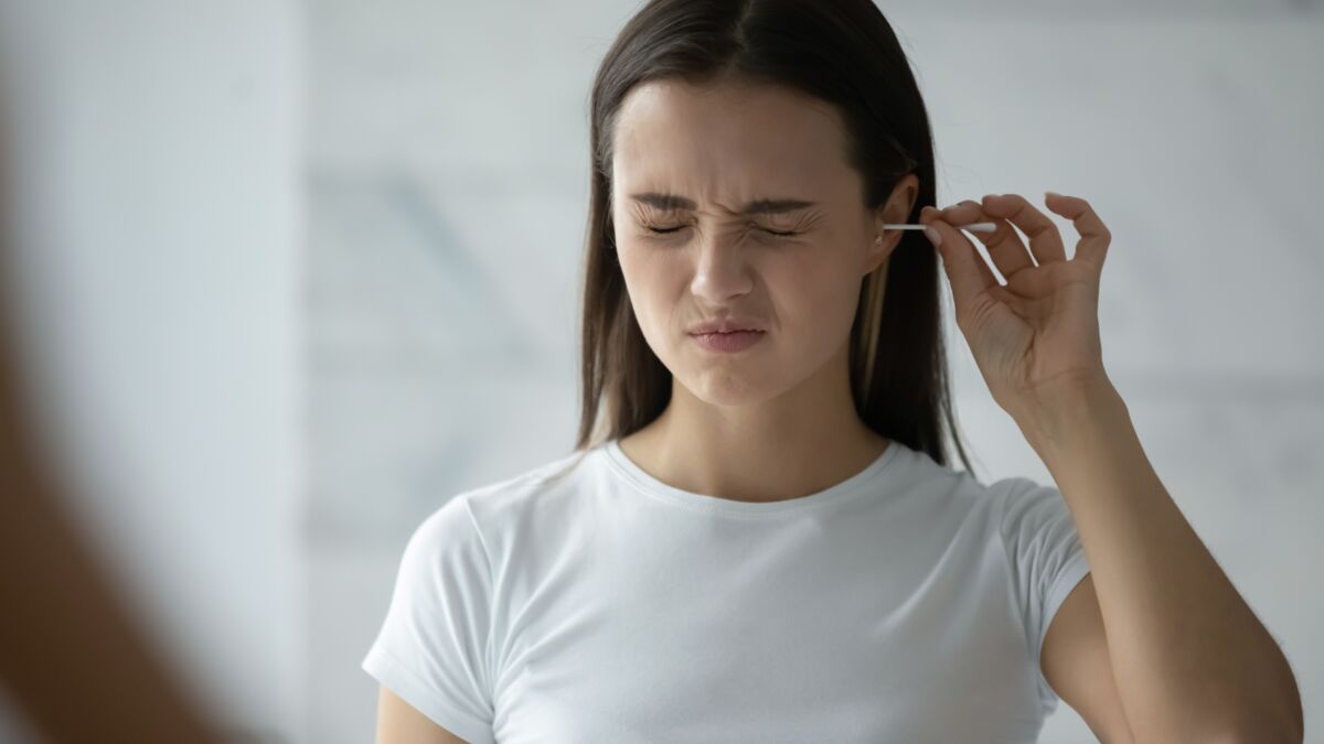 Enlever un bouchon d'oreille naturellement : les astuces de Michel Cymes  pour s'en débarrasser : Femme Actuelle Le MAG