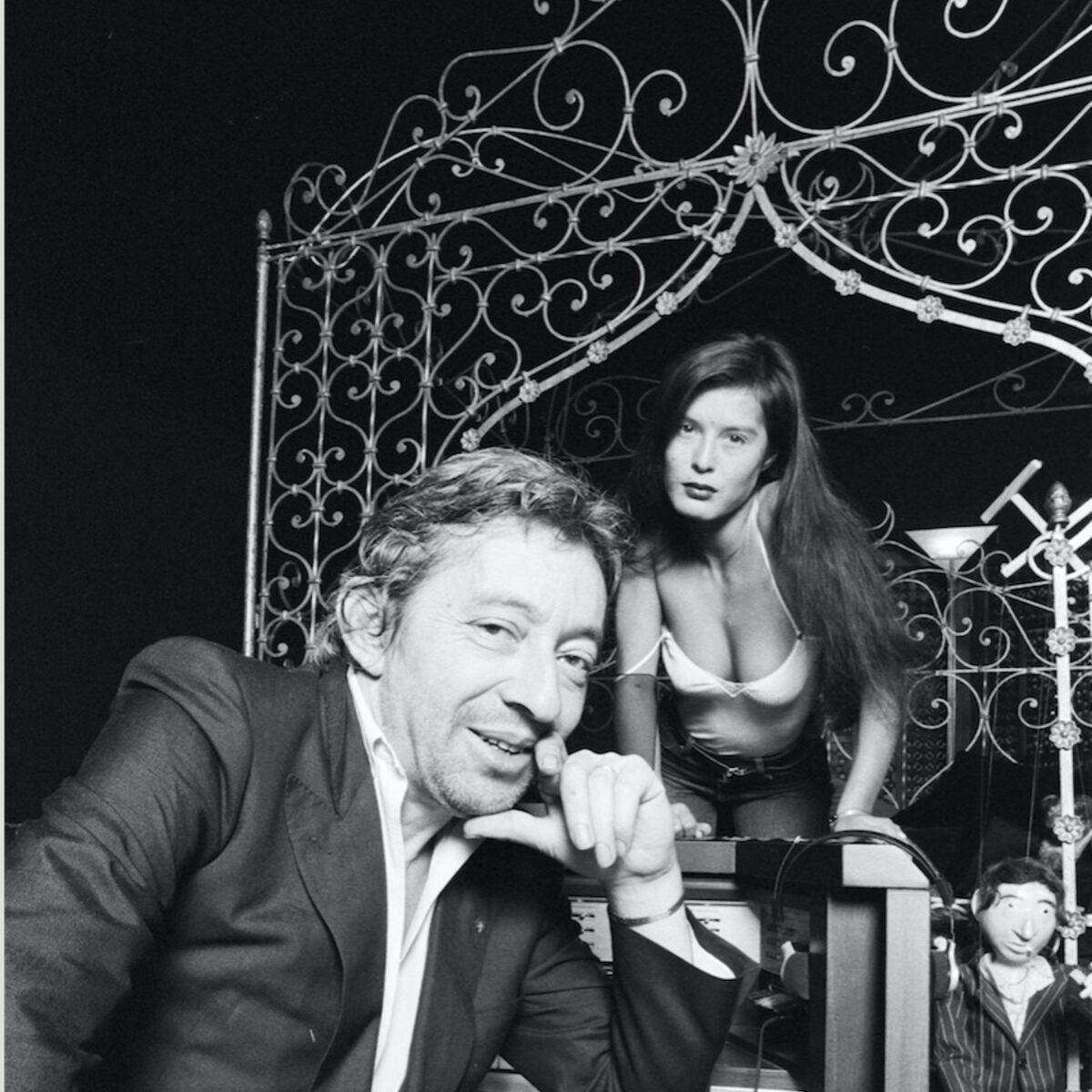 Charlotte Gainsbourg tend la main à Bambou, la dernière compagne