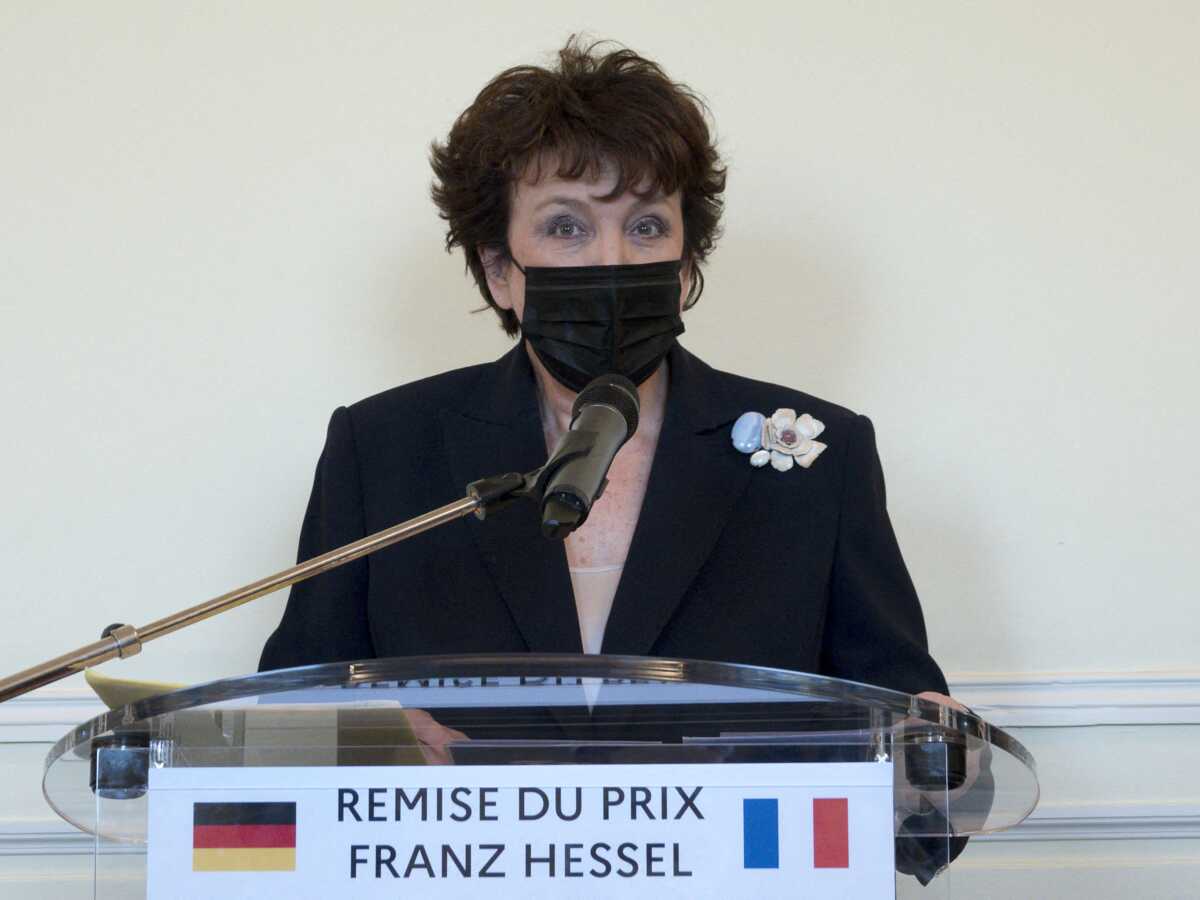 Roselyne Bachelot testée positive à la Covid-19 à la suite de symptômes respiratoires