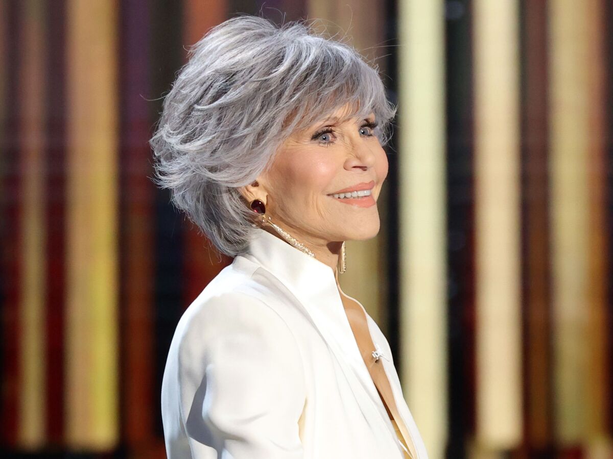 Coupe Rajeunissante Femme 50 Ans Jane Fonda : à 83 ans, elle craque pour la coupe la plus tendance du moment  : Femme Actuelle Le MAG