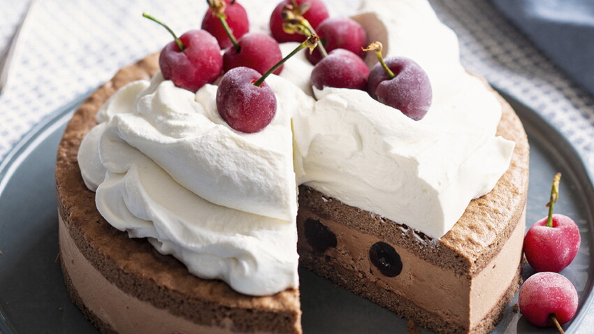 Semifreddo Au Chocolat Et Cerises Amarena Decouvrez Les Recettes De Cuisine De Femme Actuelle Le Mag