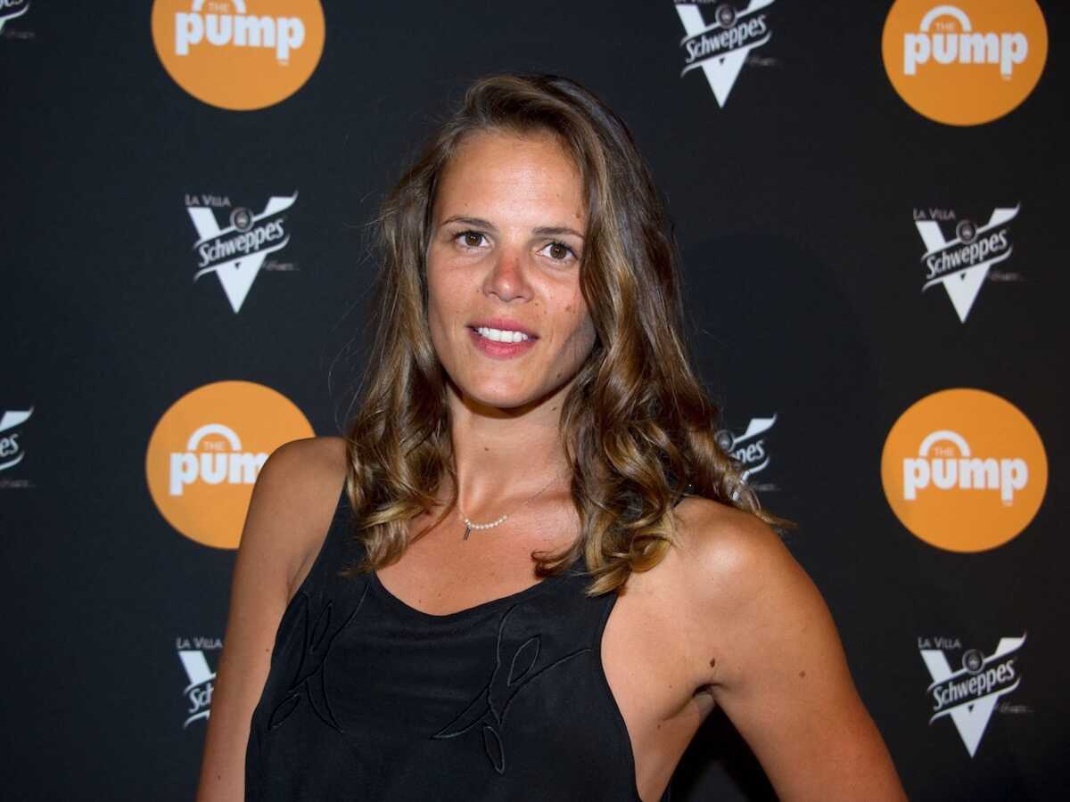 Laure Manaudou heureuse pour sa jolie soeur, devenue maman