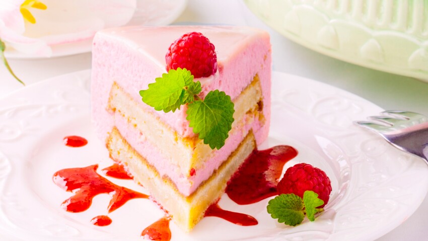 Gateau A La Mousse De Framboise Decouvrez Les Recettes De Cuisine De Femme Actuelle Le Mag