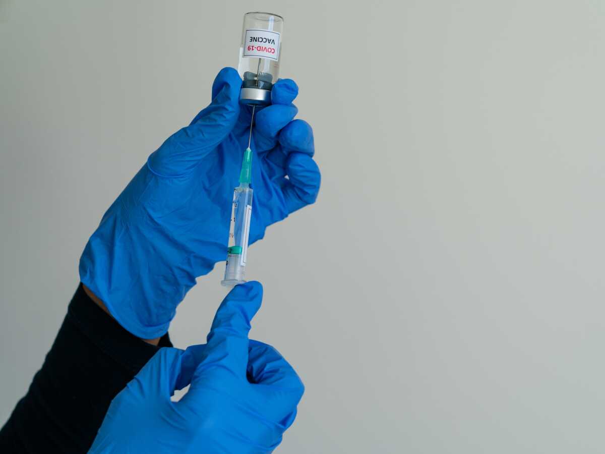 Vaccins anti-Covid : que sait-on de leur efficacité contre les différents variants du virus ?
