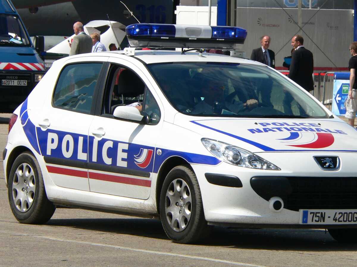 Attaque au commissariat de Rambouillet : qui était la policière tuée ?