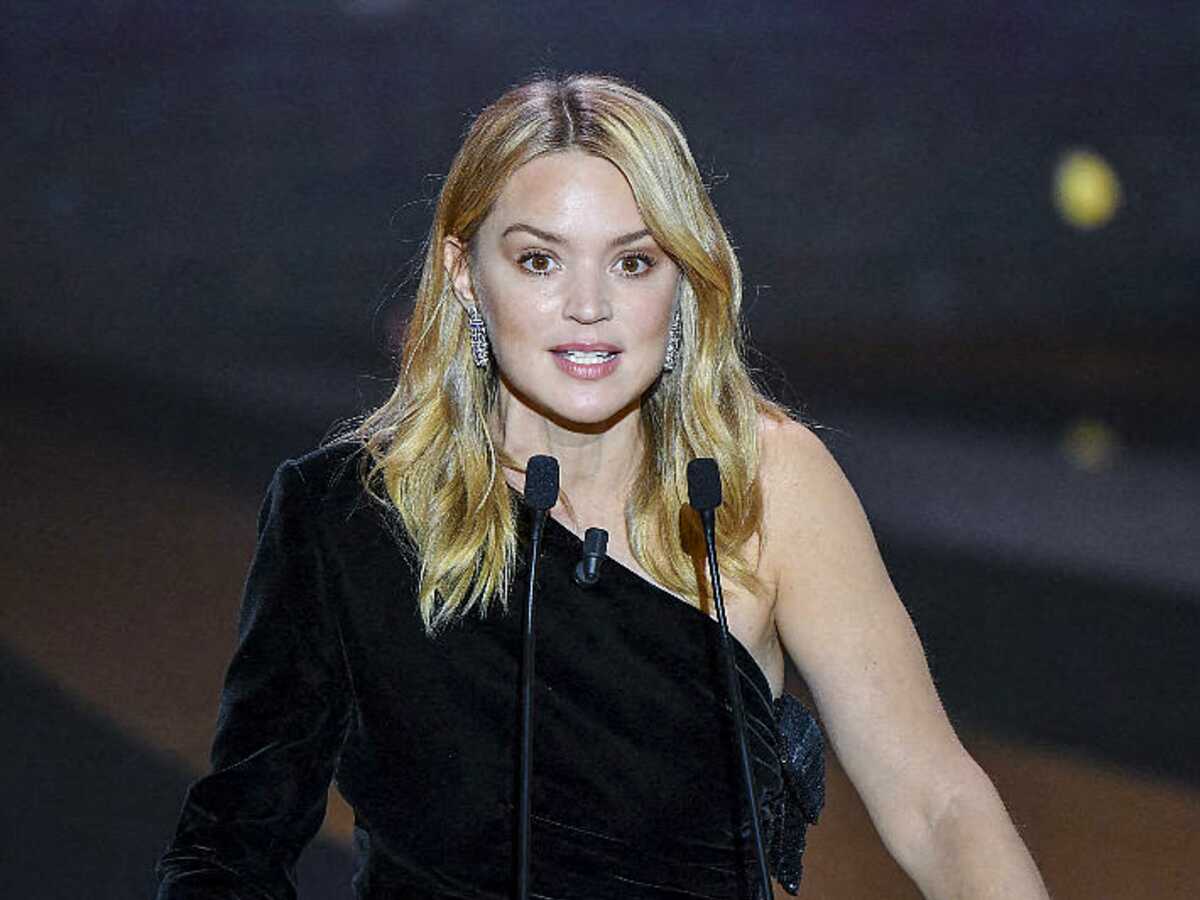 Virginie Efira agacée par la lenteur de la vaccination : On se fait tester deux fois par semaine