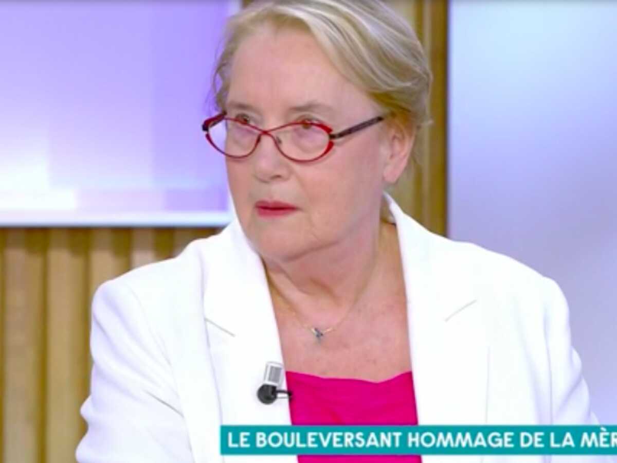 VIDEO - Mon fils était menacé tous les jours : la mère de Charb, très en colère, contre François Hollande