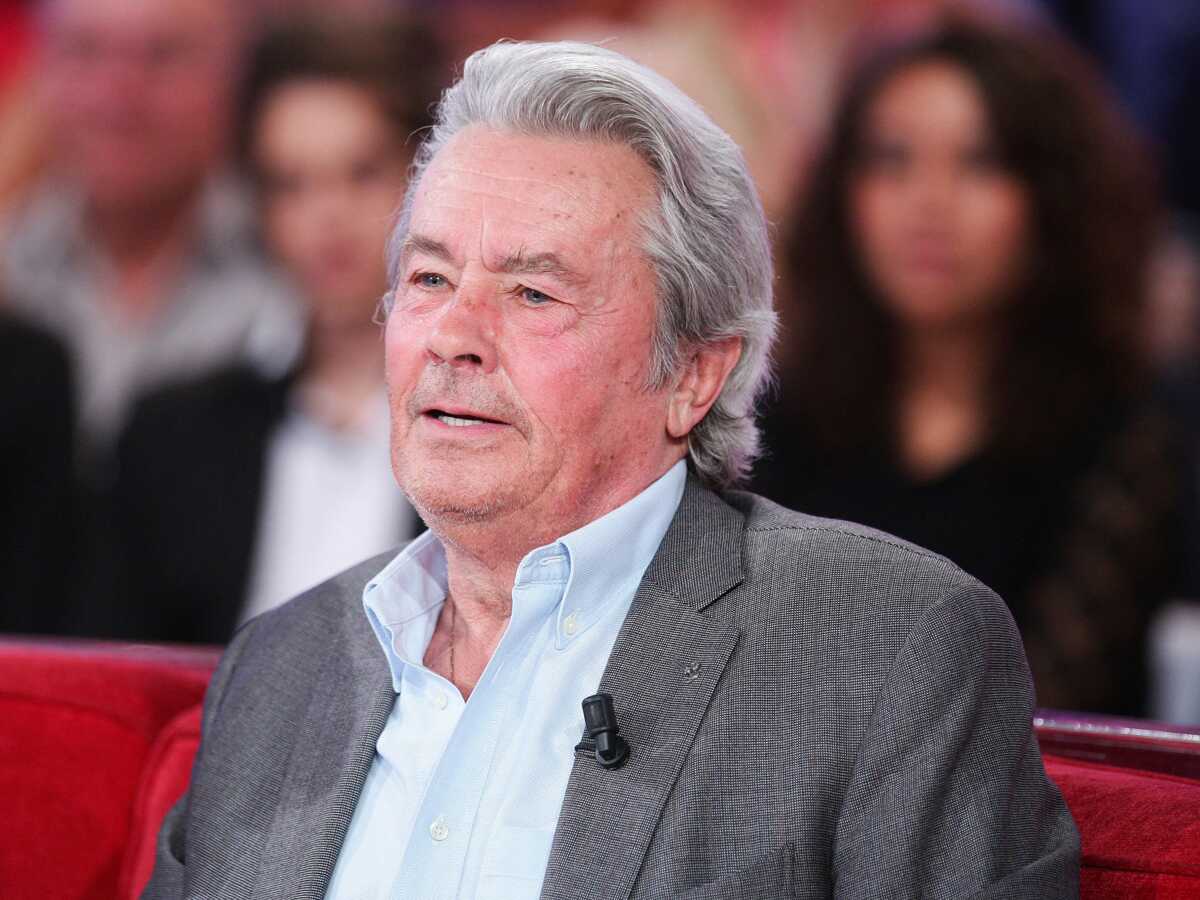 Alain Delon : ce projet à la télévision qu’il veut faire deux ans après son AVC