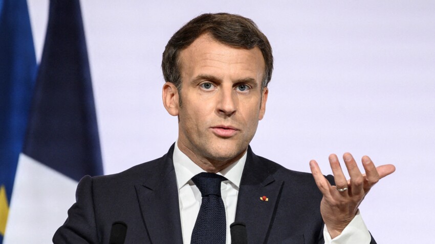 Emmanuel Macron Pourquoi Il Ne Compte Pas Celebrer L Anniversaire De L Election De Francois Mitterrand Femme Actuelle Le Mag