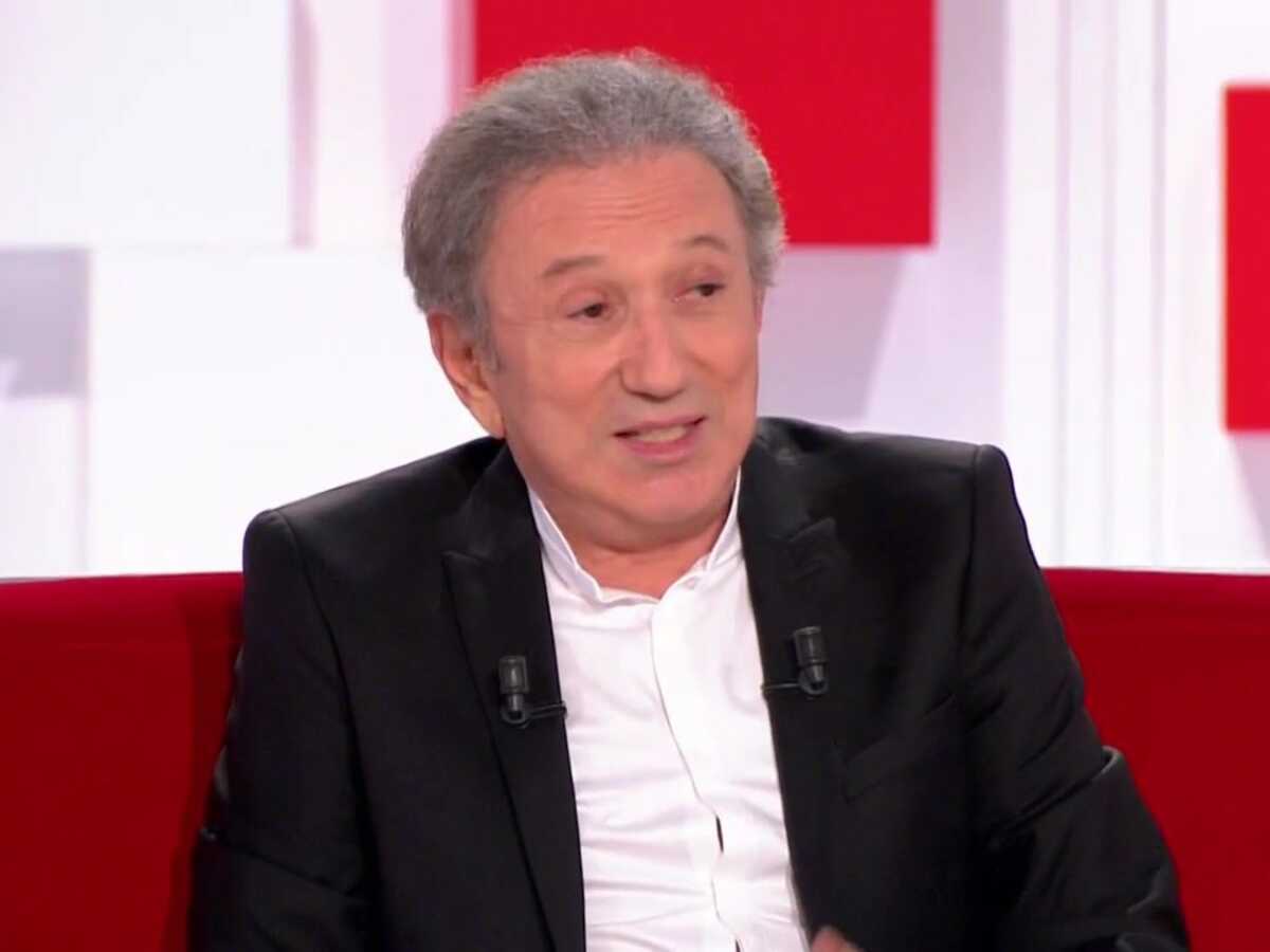 Michel Drucker : ses révélations terrifiantes sur les tournées de Johnny Hallyday et Sylvie Vartan