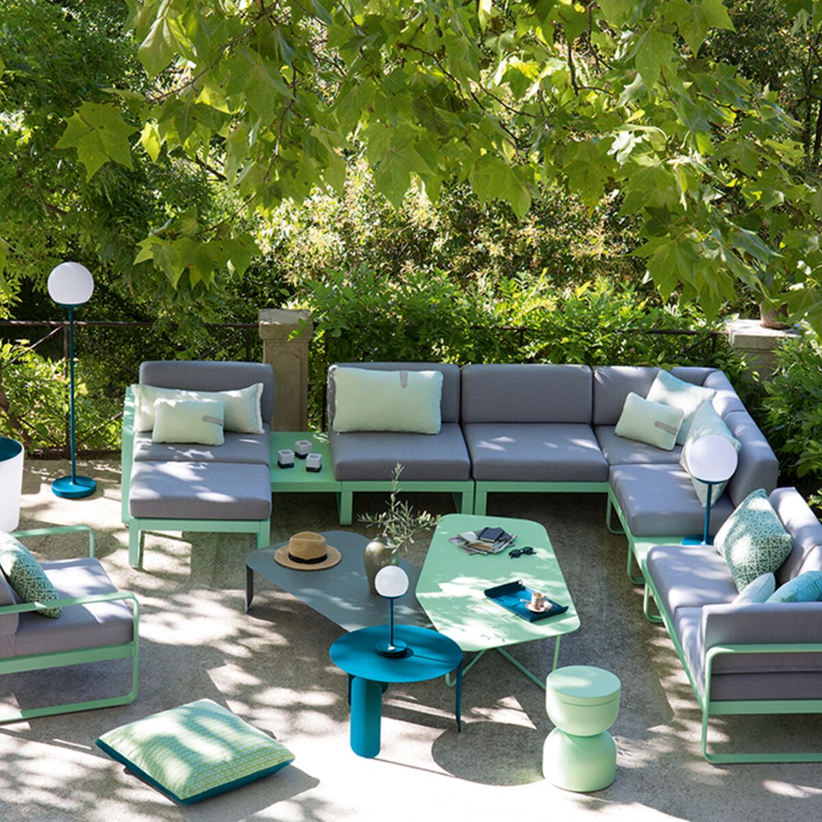 Choisir son mobilier de jardin Fermob pour un petit balcon - Gamm vert
