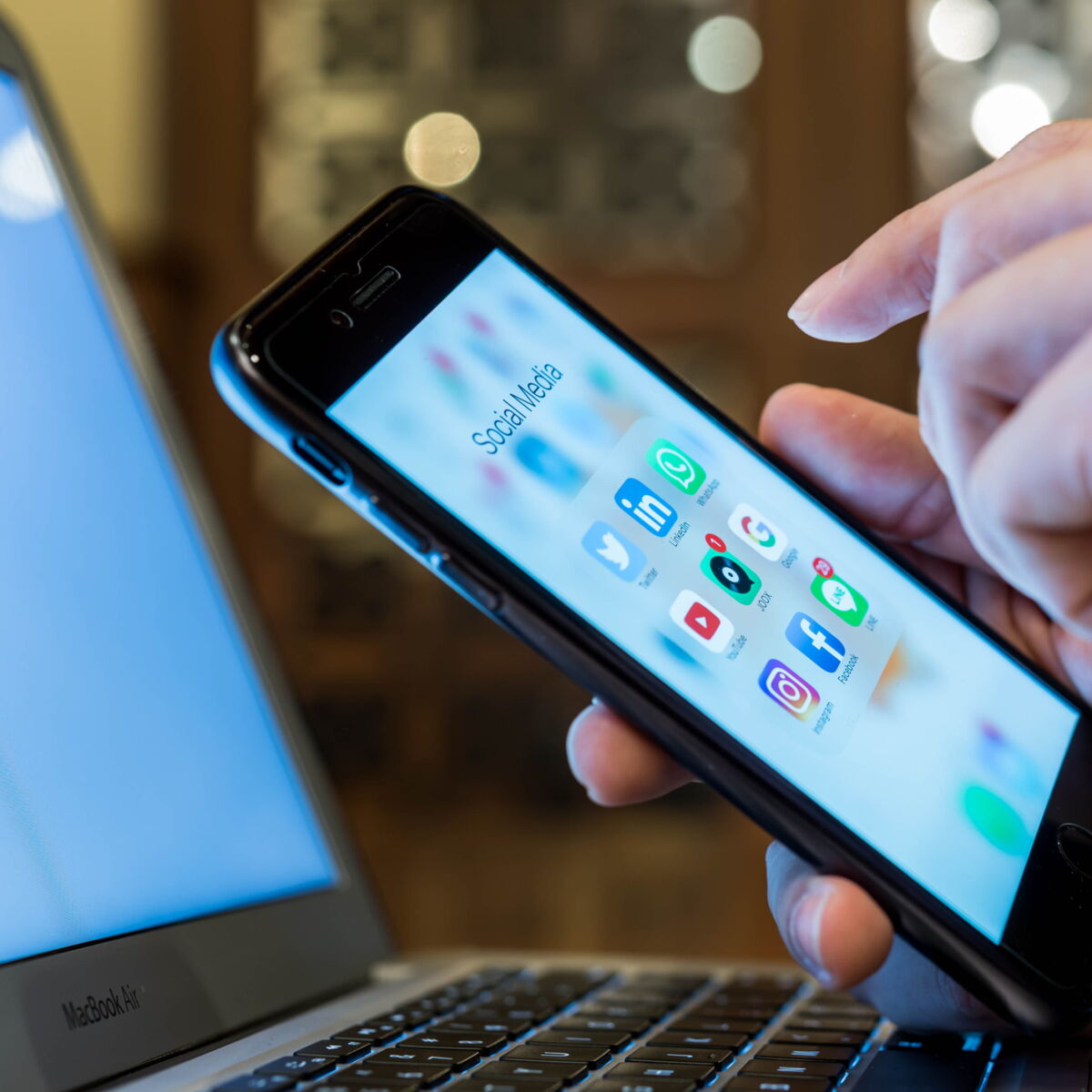 Comment Faire Pour Creer Un Groupe Whatsapp Femme Actuelle Le Mag Comment Faire Pour Creer Un Groupe Whatsapp Femme Actuelle Le Mag