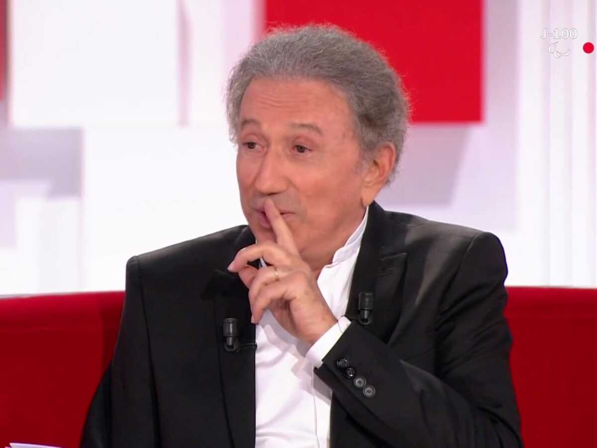 Vivement dimanche : cette blague potache de Michel Drucker sur les chroniqueuses de Télématin