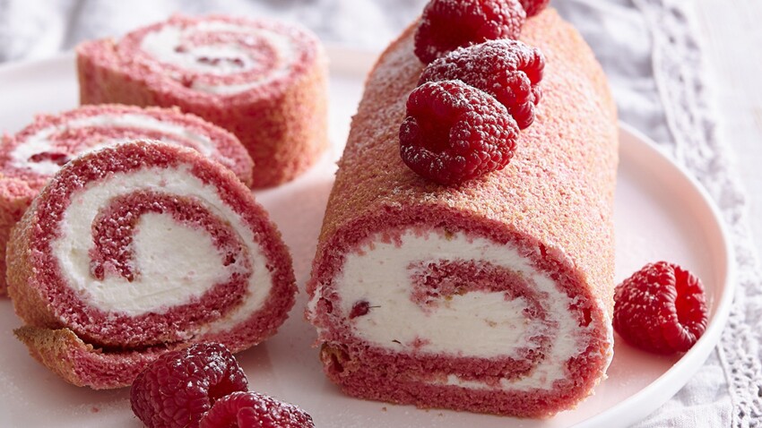 Biscuit Roule Aux Framboises Decouvrez Les Recettes De Cuisine De Femme Actuelle Le Mag