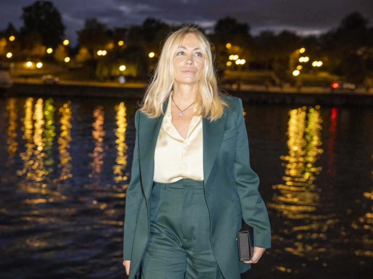 Emmanuelle Béart se confie sur la grande famille qu’elle forme avec ses anciens compagnons célèbres