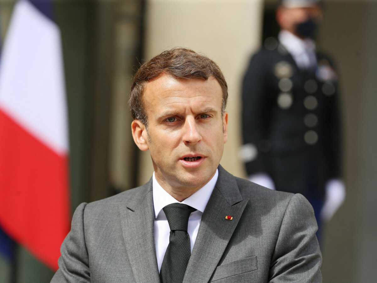 Emmanuel Macron : cette astuce qu'il utilise pour toucher les jeunes sur TikTok
