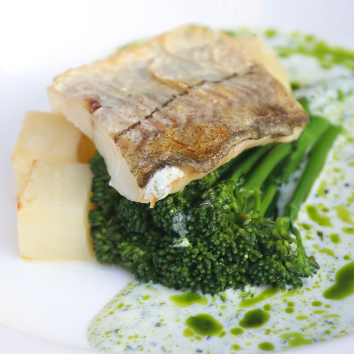 Recette Espadon Au Four En Papillote Nos 3 meilleures recettes d'espadon pour (re)découvrir ce poisson : Femme  Actuelle Le MAG
