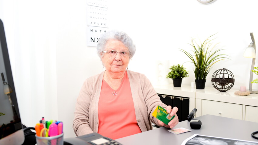 Attestation De Carte Vitale Comment L Obtenir Femme Actuelle Le Mag