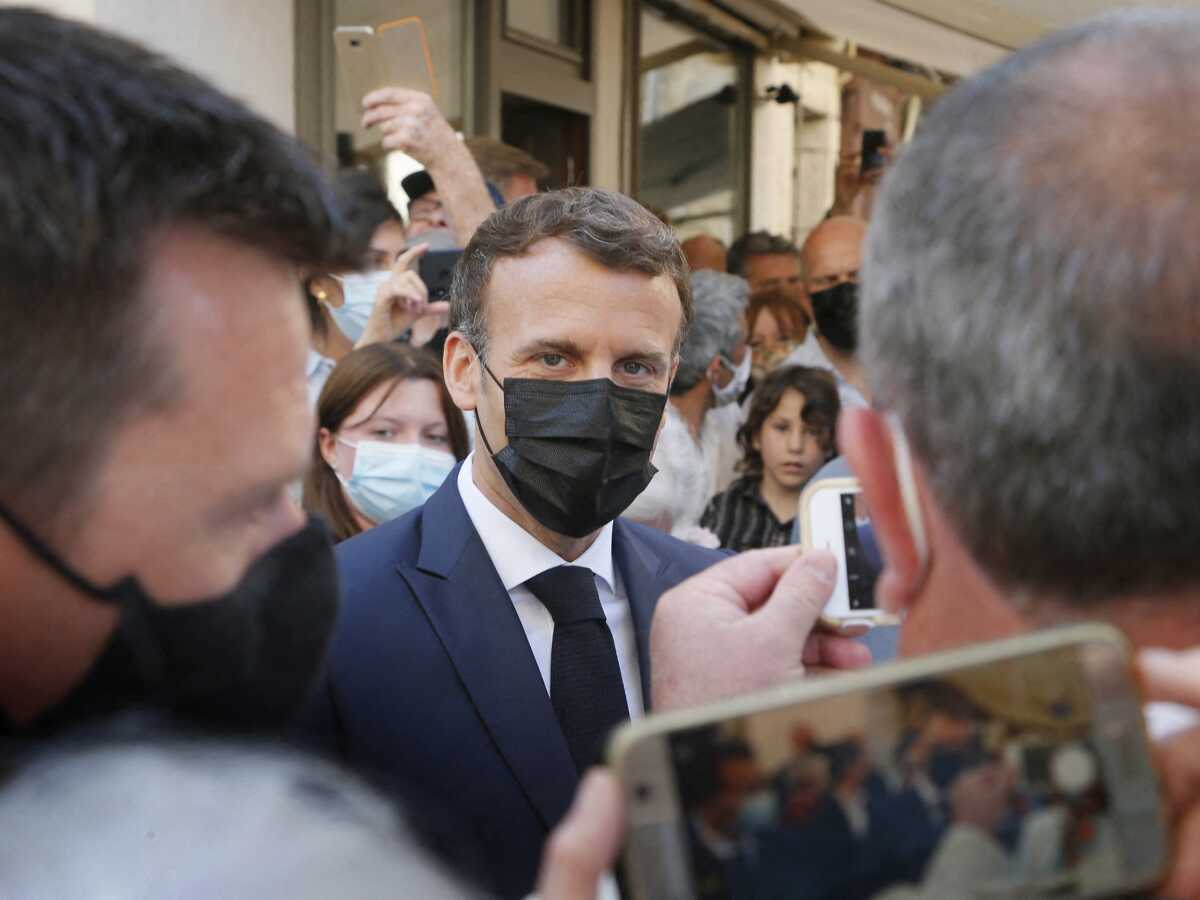 Emmanuel Macron perd son sang froid face à un homme qui critique son bilan