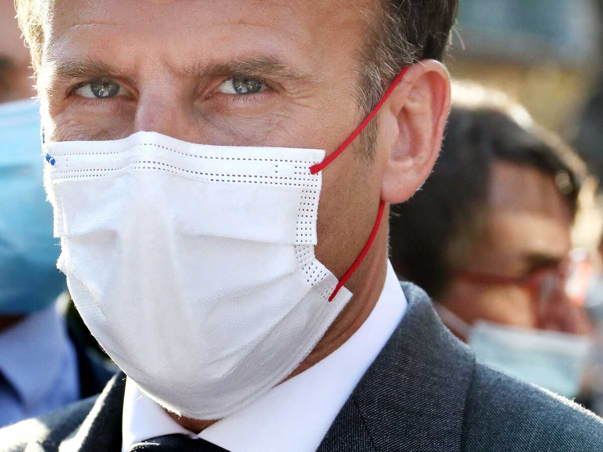 Masques en extérieur : Emmanuel Macron annonce enfin une date sur la fin de l'obligation