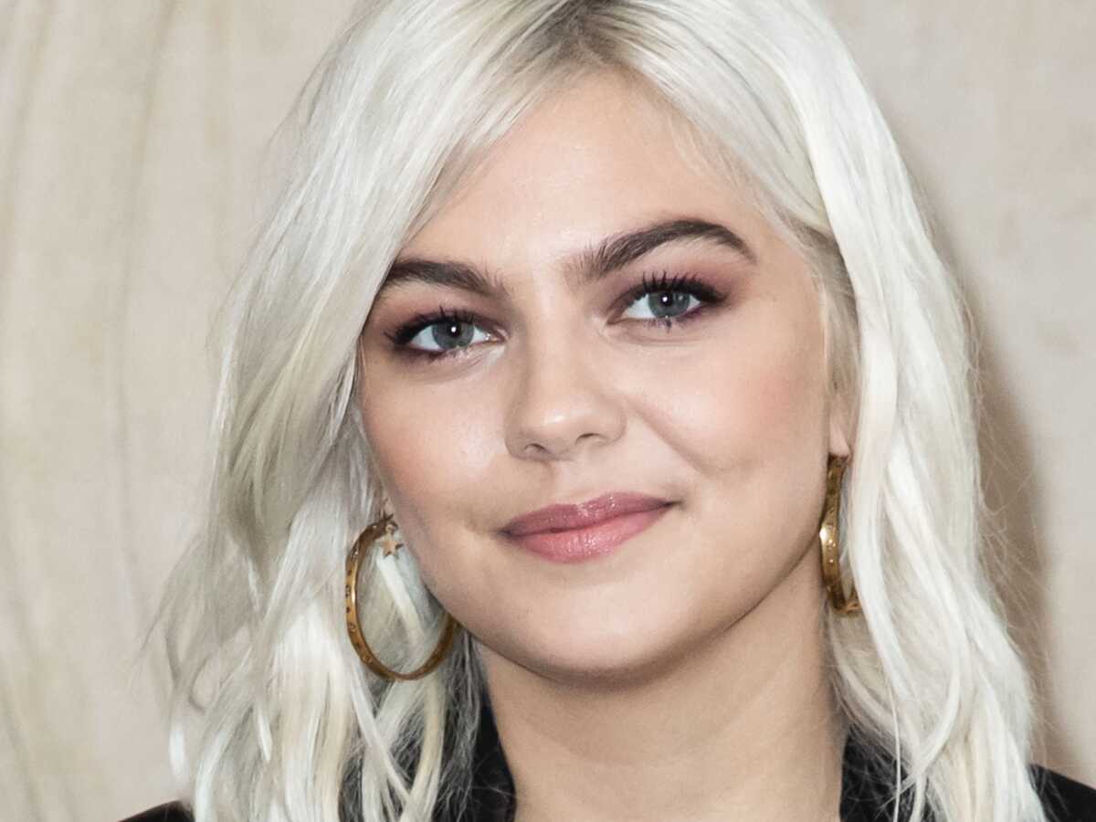 Louane gênée par la pluie : les internautes saluent son courage