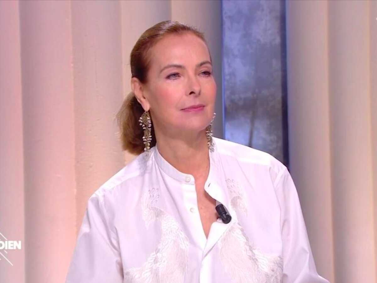 Carole Bouquet rembarre Yann Barthès sèchement dans Quotidien : Moi, je suis vaccinée