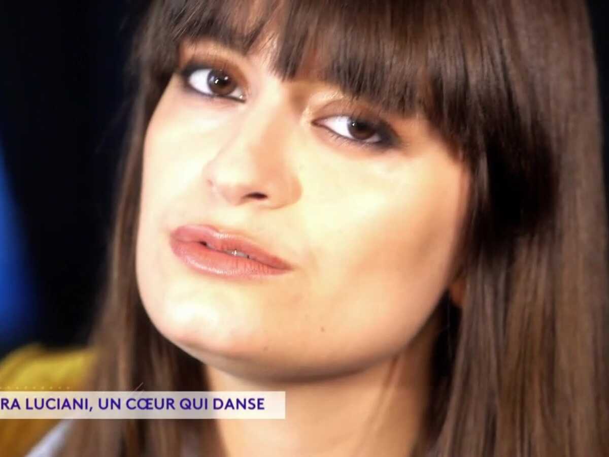 Clara Luciani explique comment le succès l'a réconciliée avec elle-même : Jai emmagasiné beaucoup d'amour