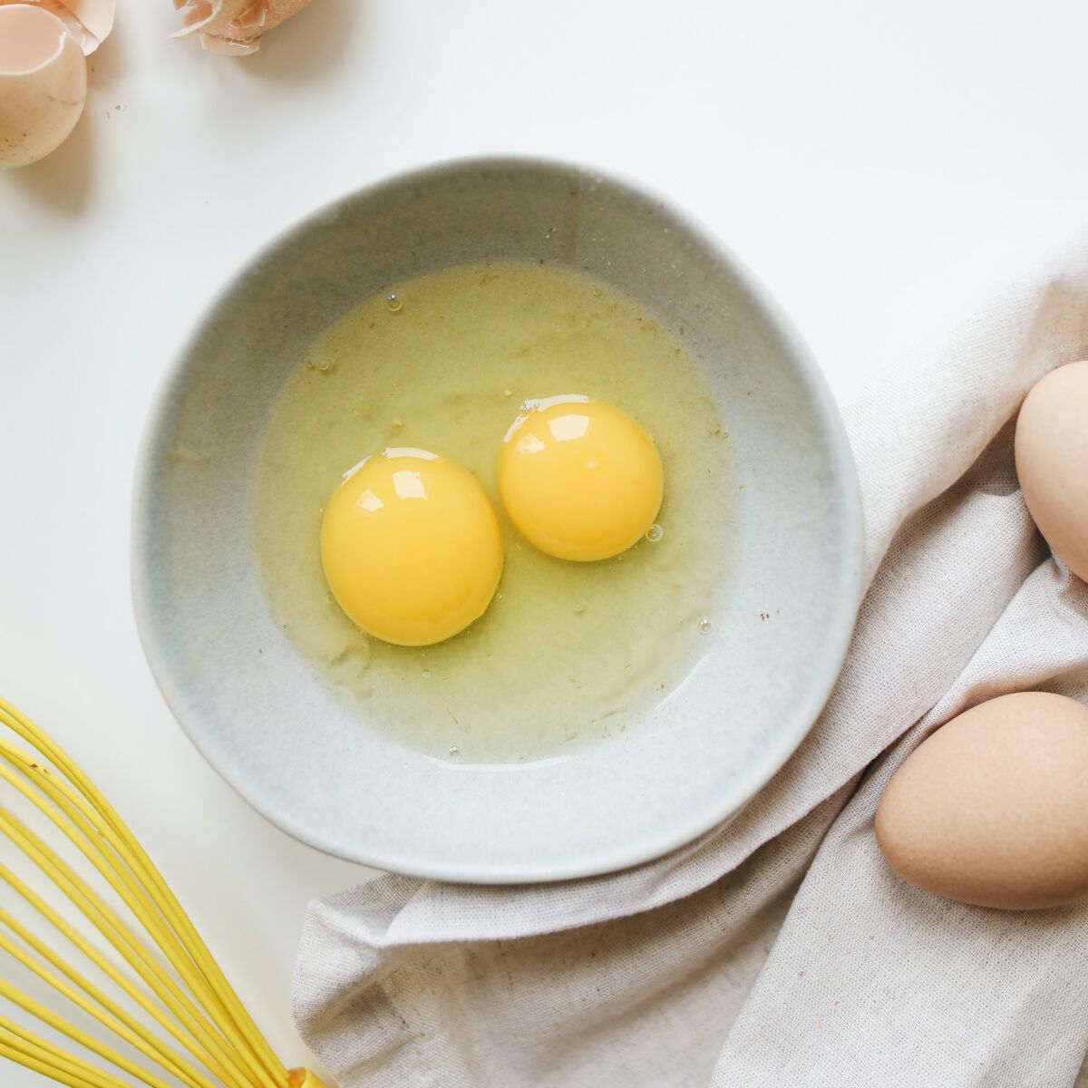 Comment séparer le blanc d'un jaune d'œuf ? 