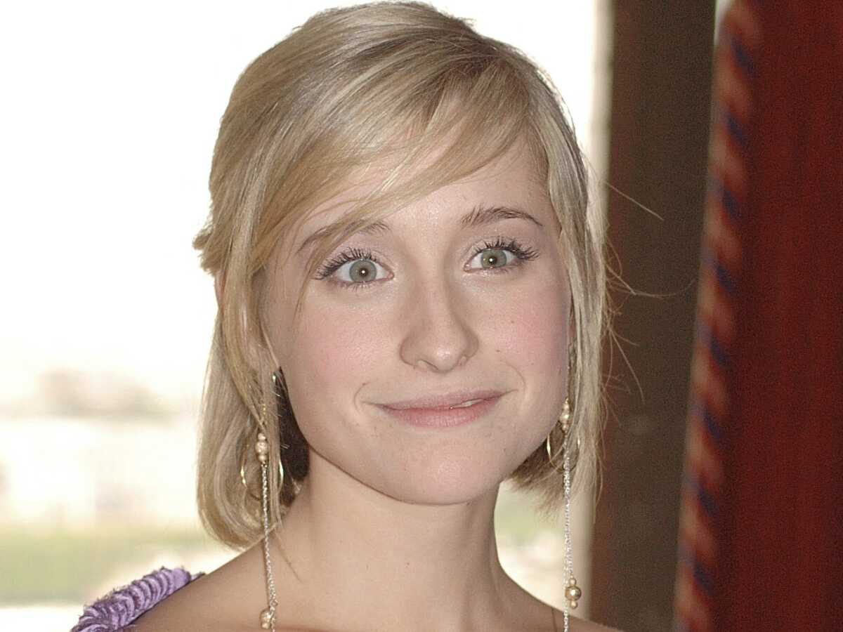 Allison Mack (Smallville) condamnée pour son rôle dans une secte sexuelle