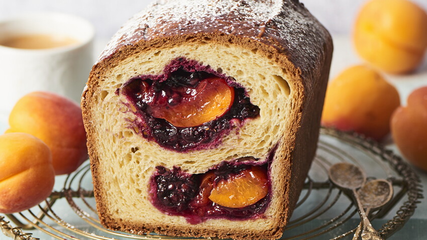 Brioche Du Matin Aux Abricots Et Mures Decouvrez Les Recettes De Cuisine De Femme Actuelle Le Mag
