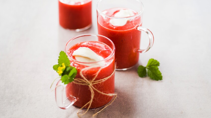 Soupe De Fraise A La Menthe Au Thermomix Decouvrez Les Recettes De Cuisine De Femme Actuelle Le Mag