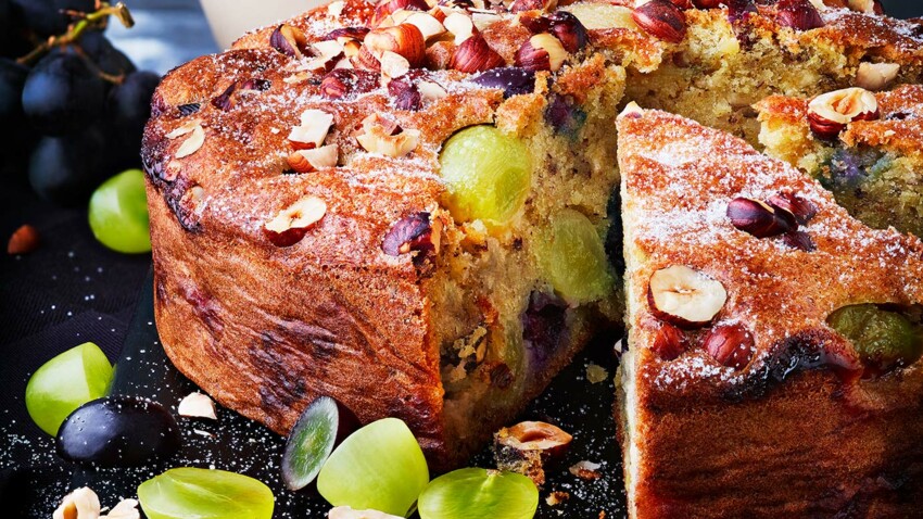 Gateau D Automne Aux Raisins Et Noisettes Decouvrez Les Recettes De Cuisine De Femme Actuelle Le Mag