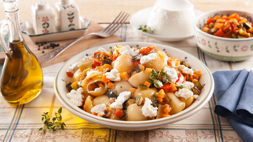 Conchiglioni à la bolognaise végétarienne