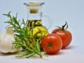 Tournesol, olive, raisin, colza… : comment utiliser les différentes huiles en cuisine ?