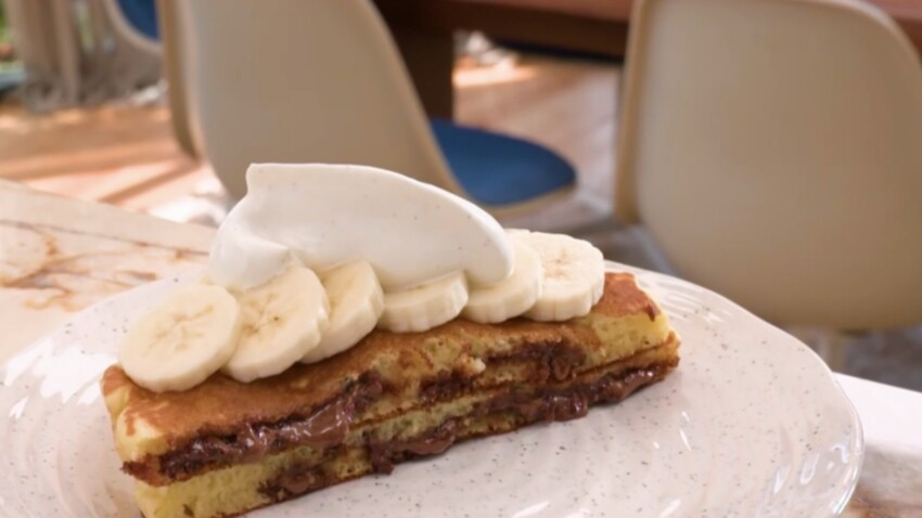 Tous En Cuisine La Recette Des Pancakes Au Chocolat Et A La Banane De Cyril Lignac Femme Actuelle Le Mag