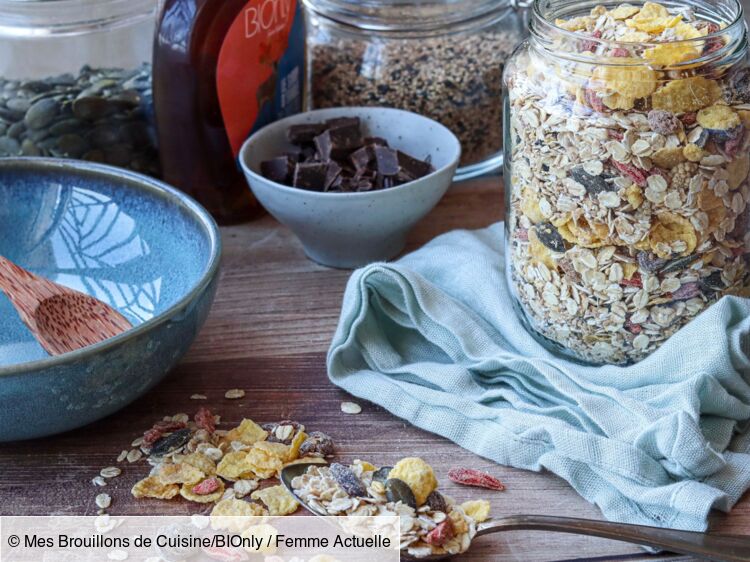 Recette Muesli exotique au yaourt en bocal (facile, rapide)