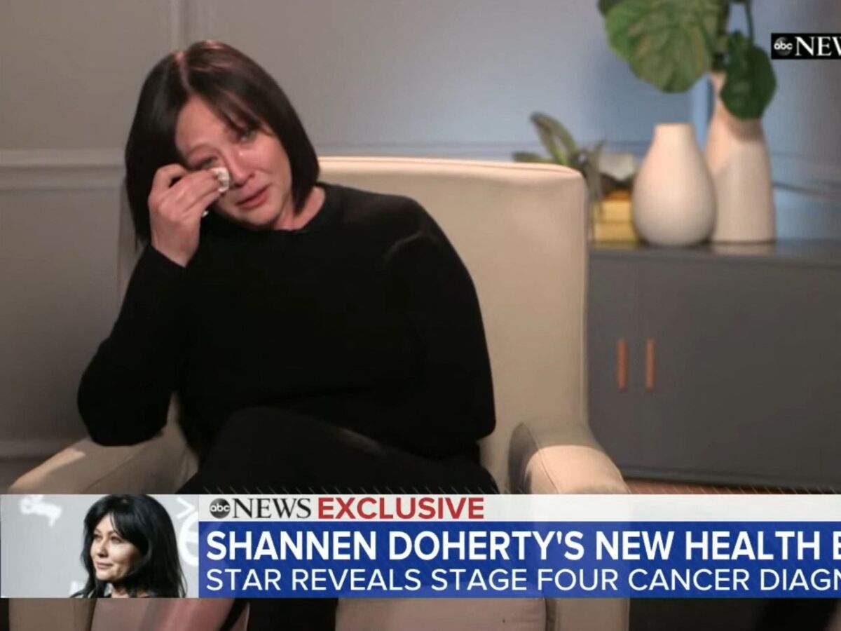 Shannen Doherty Et Son Bebe Shannen Doherty, atteinte d'un cancer de stade 4, se bat toujours contre la  maladie : Femme Actuelle Le MAG