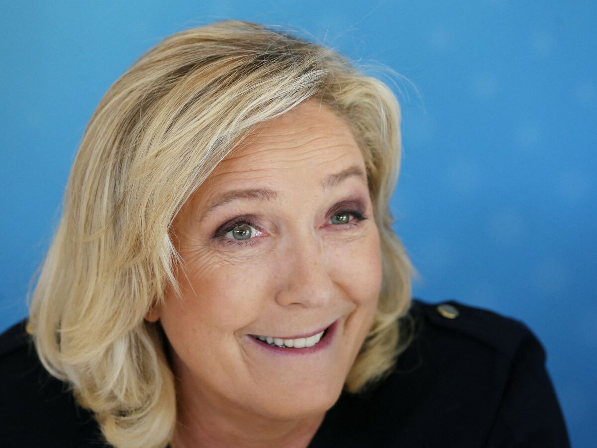 Benadrukken Schrijft een rapport katoen Marine Le Pen se confie sur sa vie en colocation avec son amie Ingrid :  Femme Actuelle Le MAG